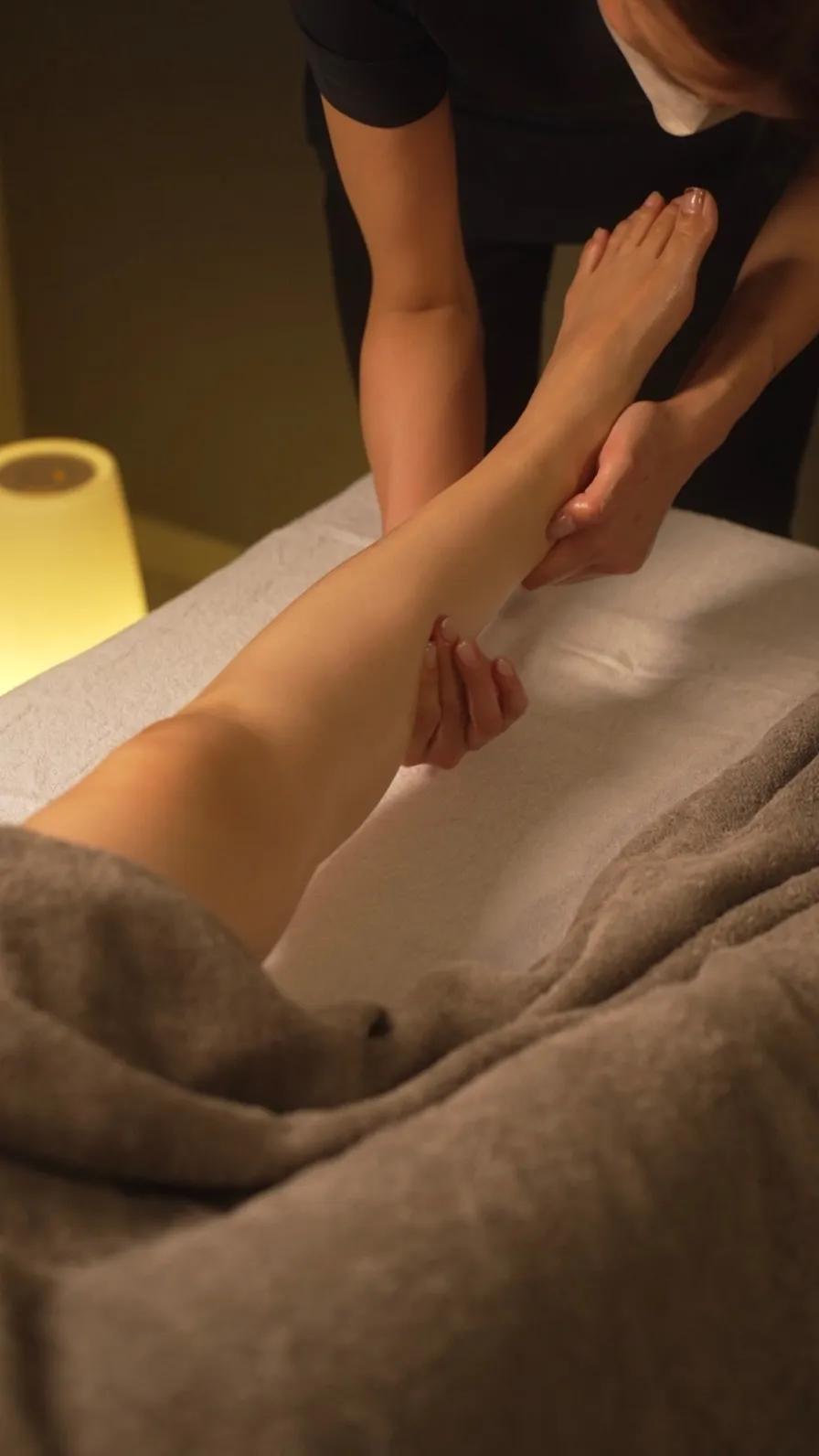オイルリンパマッサージで大阪府豊中市長興寺南の疲れやむくみを癒すリラックス体験ガイド